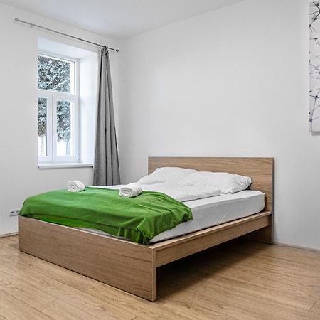 Lovely 2Br Shared Apartment, Enkplatz U3, 15Min To Center Viena Exterior foto