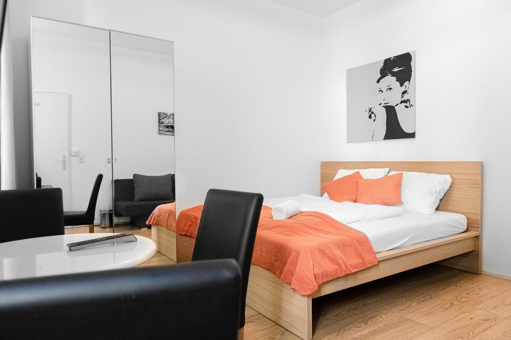 Lovely 2Br Shared Apartment, Enkplatz U3, 15Min To Center Viena Exterior foto